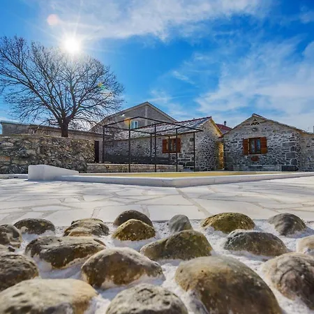 Eco Ranch Dreamland Medvida